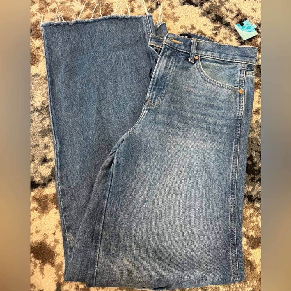 Wide leg new Express denim size 4